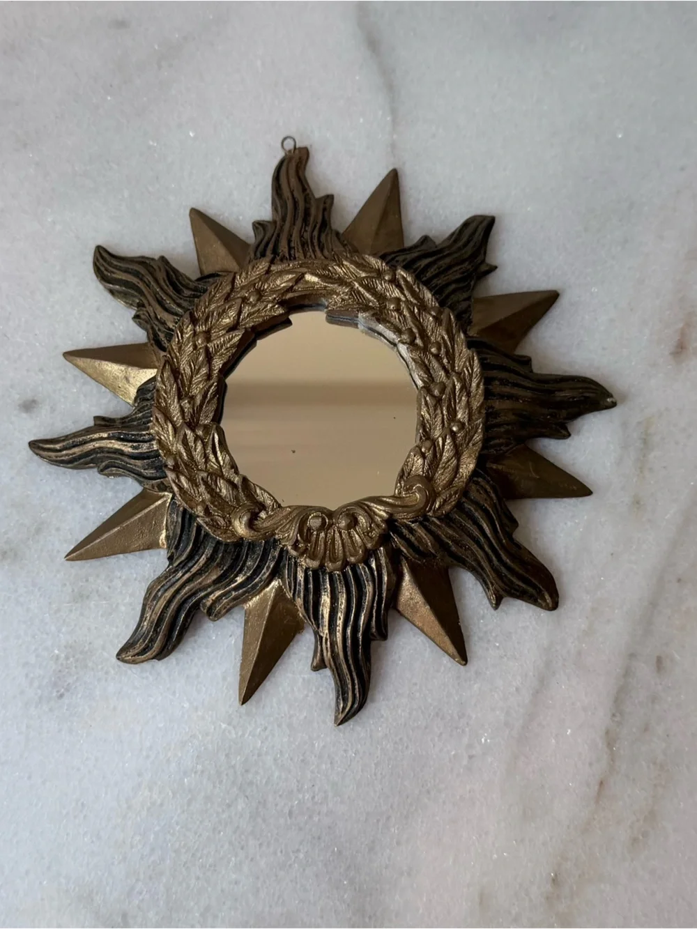 Decorative Sunburst Wall Mirror in Antique Gold